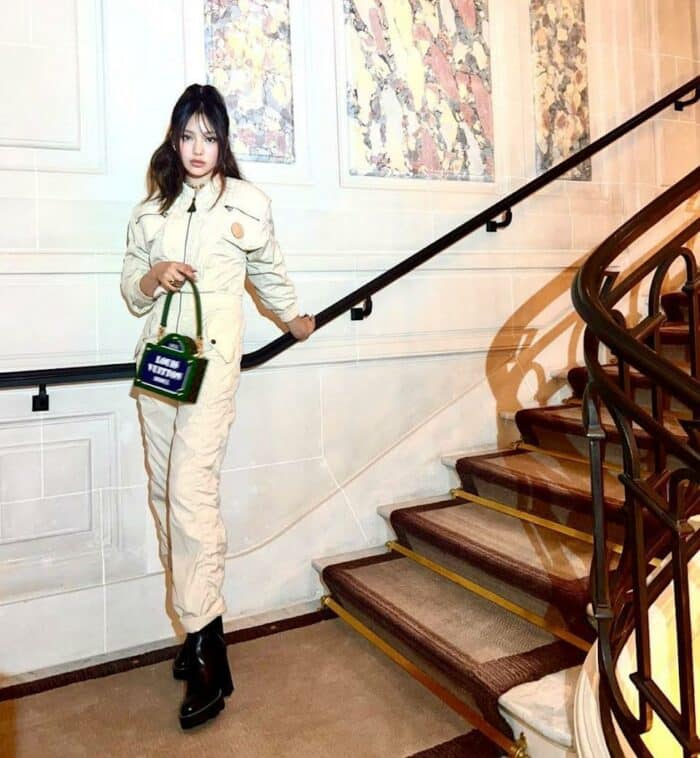Хеин из NewJeans впечатлила нетизенов своим образом для Louis Vuitton