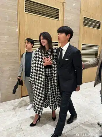Сон Джун Ки посетил свадьбу младшей сестры с женой Кэти Луиз Саундерс