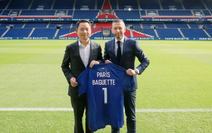 Южнокорейская сеть пекарен Paris Baguette станет партнером французского футбольного клуба "Пари Сен-Жермен"