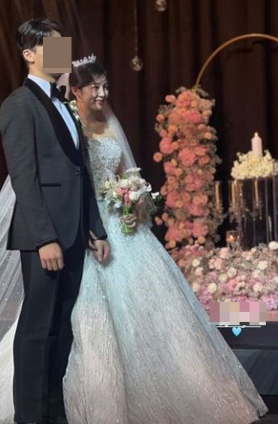 Хэин из Laboum вышла замуж + фотографии со свадебной церемонии