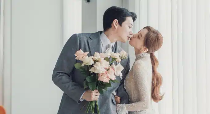 Актёр Ким Дон Хо и Юнджо из Hello Venus поженятся 19 ноября