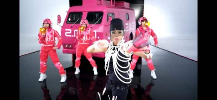 «Одно и то же»: реакция нетизенов на повторения в клипах женских K-Pop групп YG Entertainment