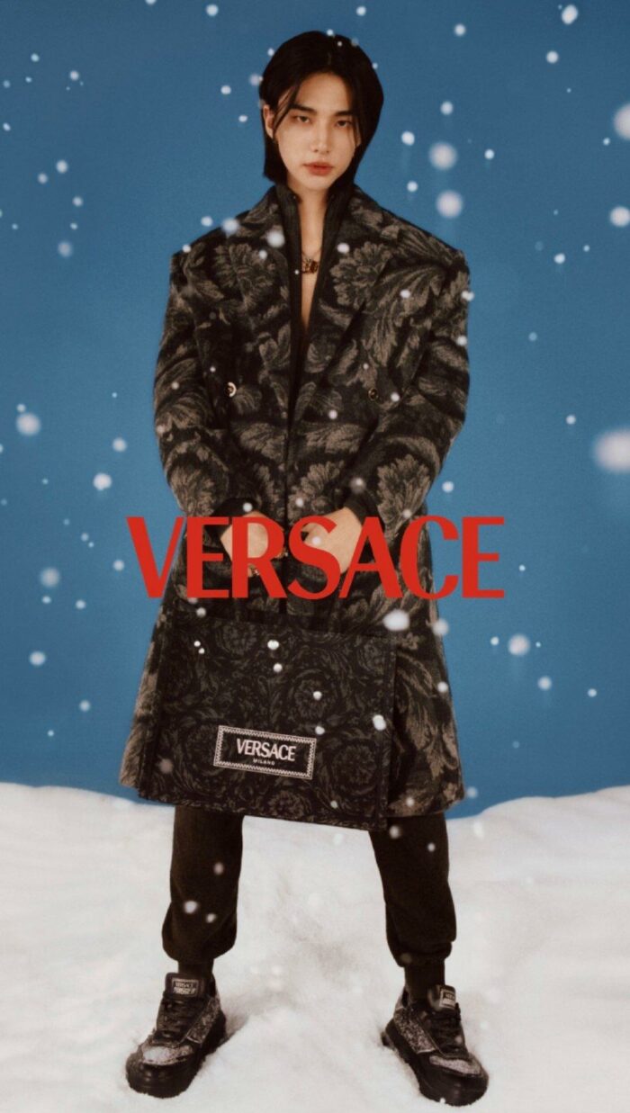Хёнджин из Stray Kids - звезда праздничной рекламной кампании Versace 2023 года