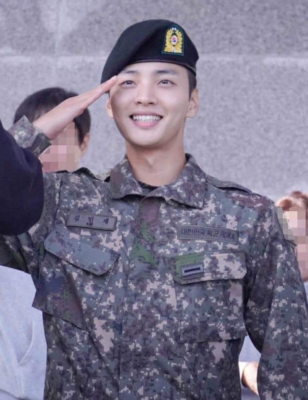 Актёр Ким Мин Джэ завершил базовый курс военной подготовки и продолжит службу в военном оркестре