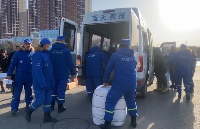 Китайские знаменитости оперативно собрали помощь и пожертвования для пострадавших от землетрясения в Ганьсу