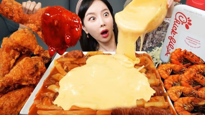 Сколько мокпан-ютуберы тратят на еду? Популярные корейские ютуберы раскрыли секрет