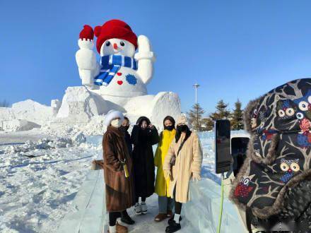 20-метровый снеговик появился в Харбине