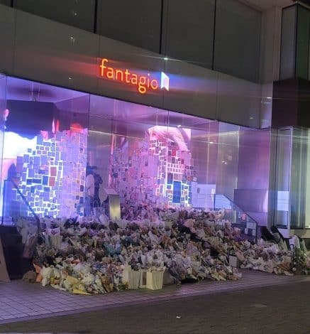 Фанаты обвиняют Fantagio в попытке заработать на покойном Мунбине из ASTRO