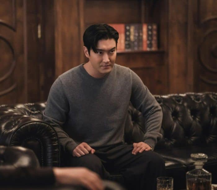 Чхве Шивон излучает задумчивую харизму в предстоящем триллер-сериале «И Джэ скоро умрет»