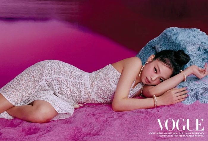 Vogue назвал Дженни из BLACKPINK «знаменитостью с самым большим влиянием на мир моды»