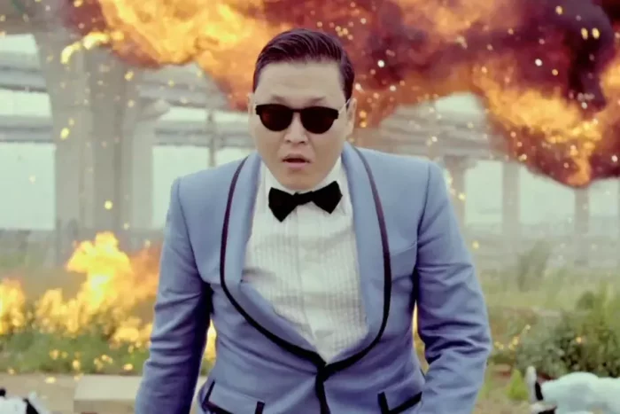 Клип PSY «Gangnam Style» стал первым корейским клипом, набравшим 5 миллиардов просмотров