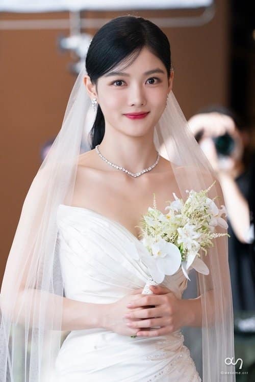 Ким Ю Джон привлекла внимание изысканной красотой, надев свадебное платье в дораме «Мой демон»