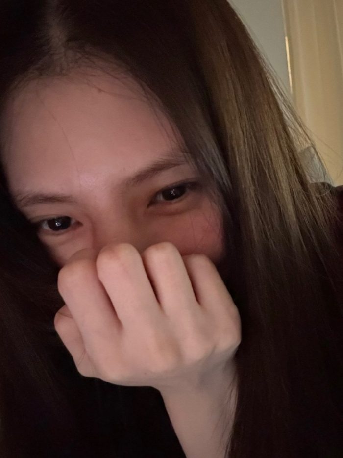 Хан Со Хи появилась онлайн и внесла ясность по поводу изменений своего носа