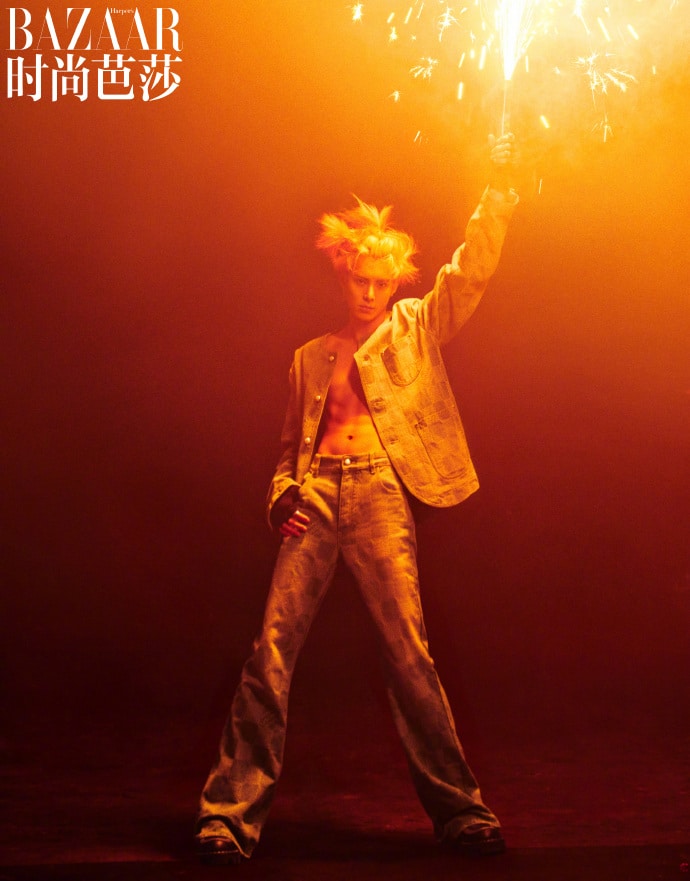 Огненный Дилан Ван на обложке журнала Harper's Bazaar