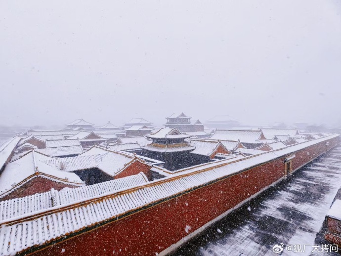 В снежный день в Хэндяне состоялись съёмки многих дорам
