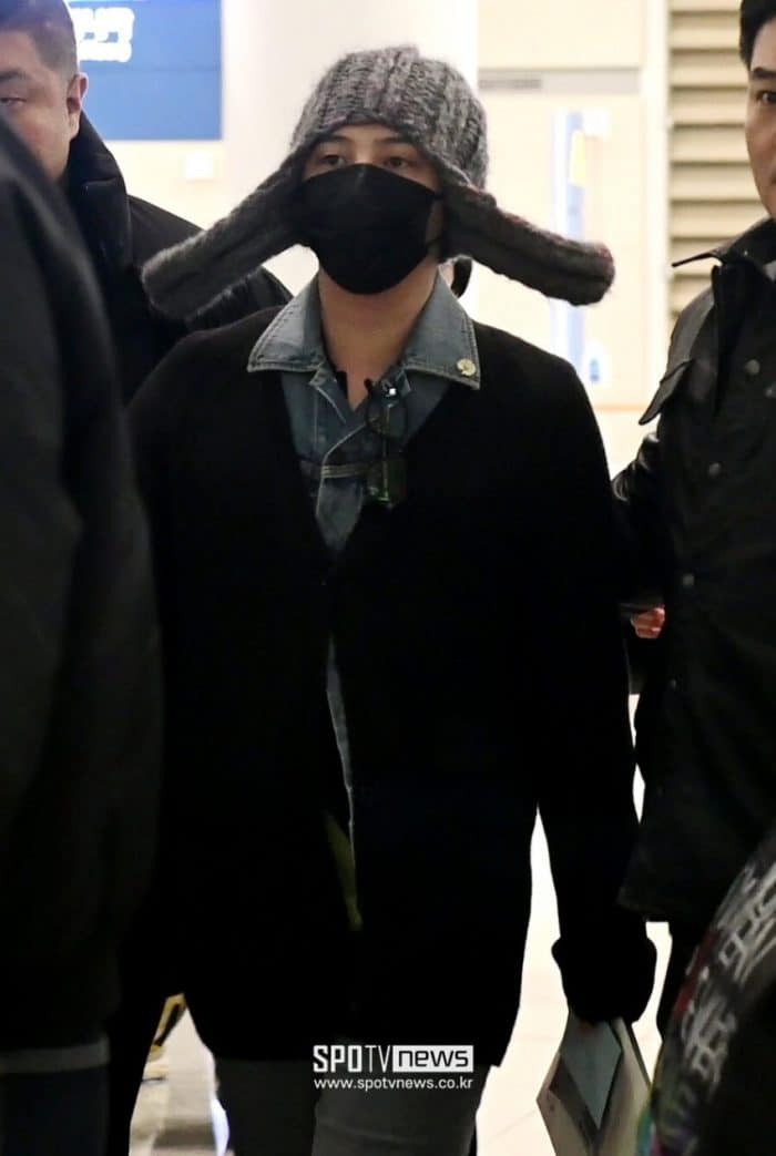 [DISQUS] Фанаты в восторге от образа G-Dragon в аэропорту: «Он такой очаровательный!»