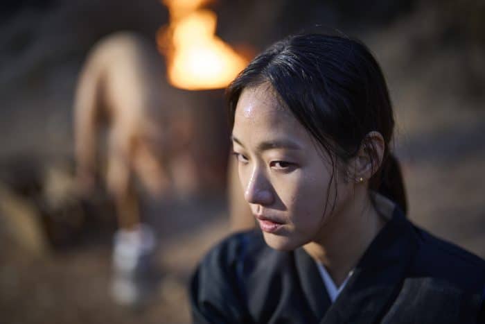 Чхве Мин Шик, Ким Го Ын, Ли До Хён и Ю Хэ Джин - необычная команда в новом триллере "Раскопанная могила"