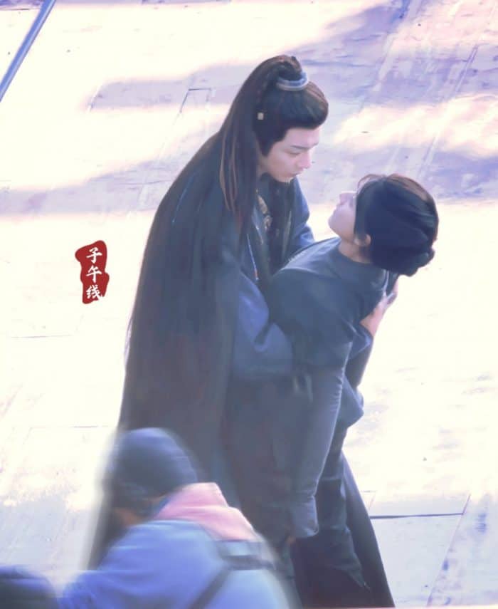 Чжао Лу Сы и Лю Юй Нин прекрасно ладят на съёмках дорамы "Жемчужная завеса"