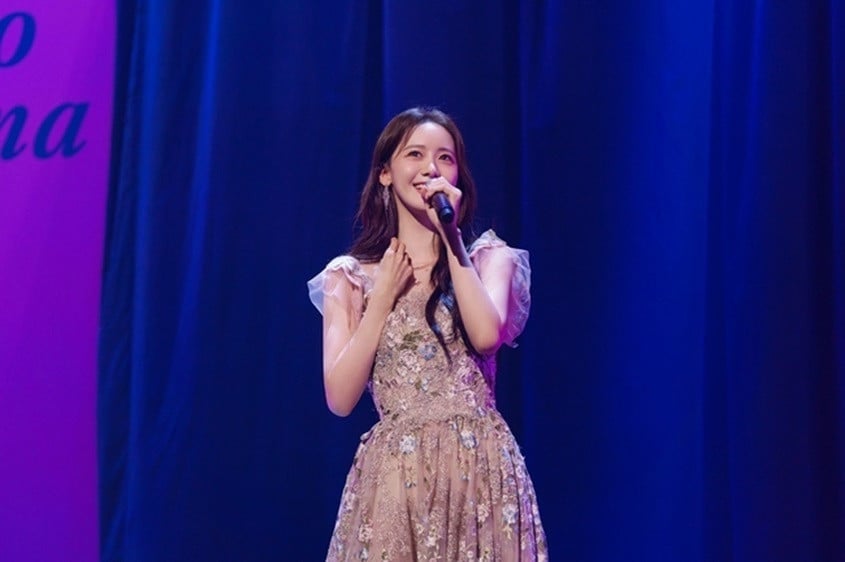 Юна встретилась с более чем 5000 фанатов во время фанмитинга в Японии