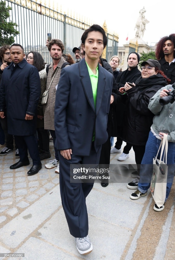 Джису, Мингю, Ямашита Томохиса и другие азиатские звёзды на показе Dior в Париже
