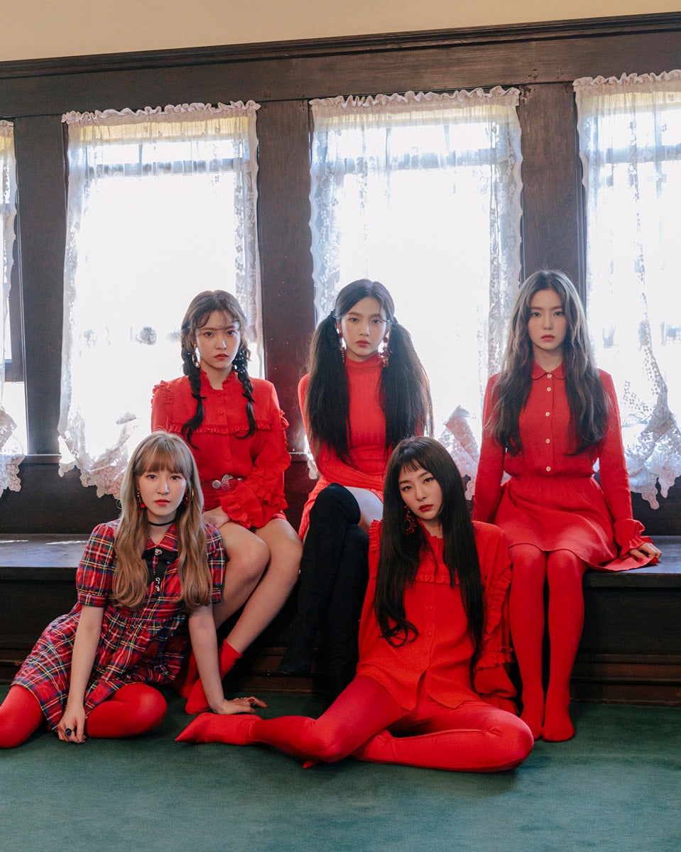 «Peek-A-Boo» стала третьей песней Red Velvet, достигшей 200 миллионов стримов на Spotify