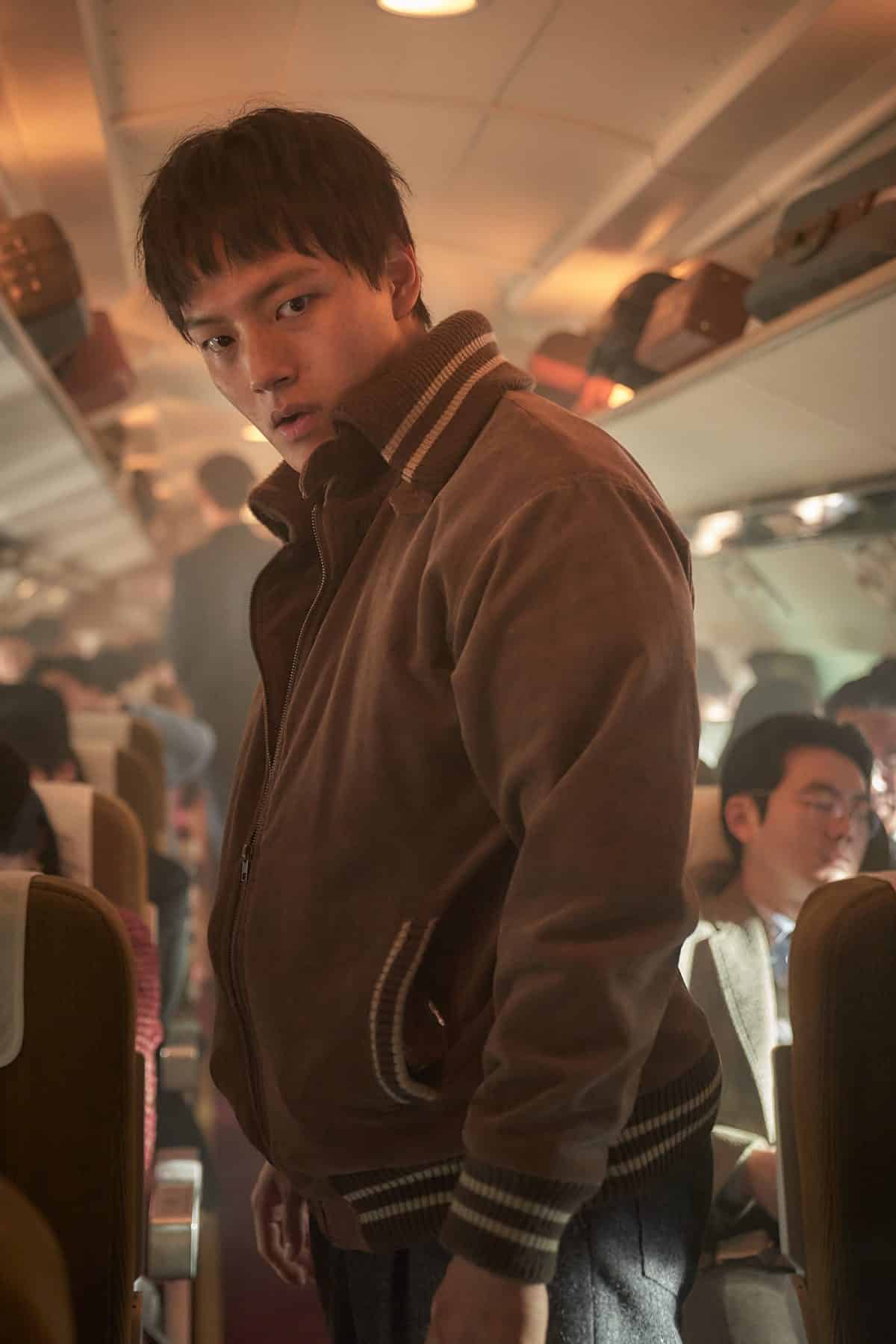 Ё Джин Гу и Ха Чон У оказались в угнанном самолете в трейлере нового фильма