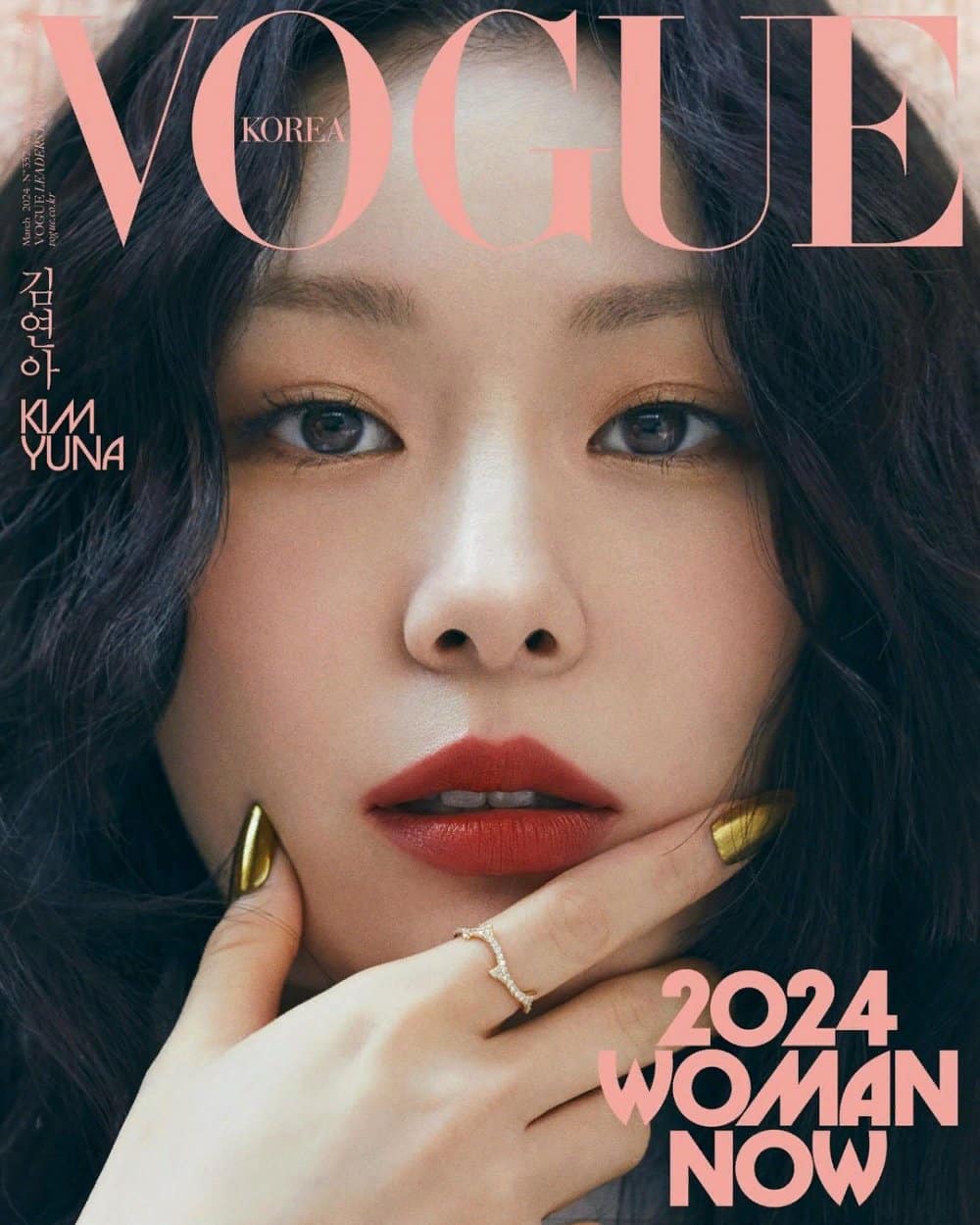 Журнал "Vogue Korea" представил 24 потрясающих женщины для обложек своего мартовского выпуска