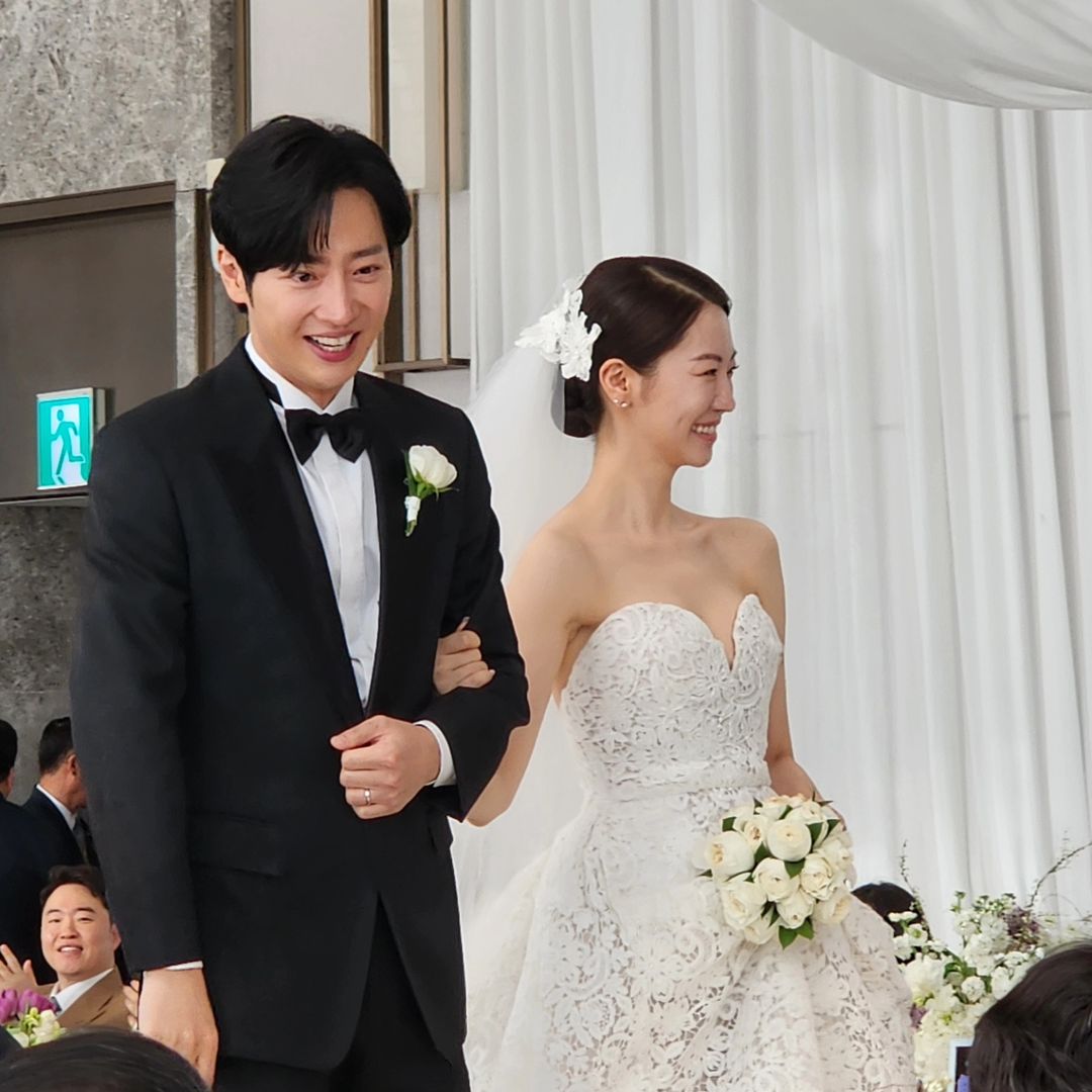 Ли Сан Ёп женился + поделился красивыми фотографиями со свадьбы