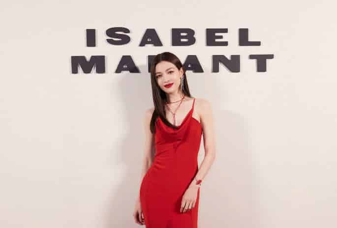 Элегантная Чжун Чу Си на показе Isabel Marant в Париже
