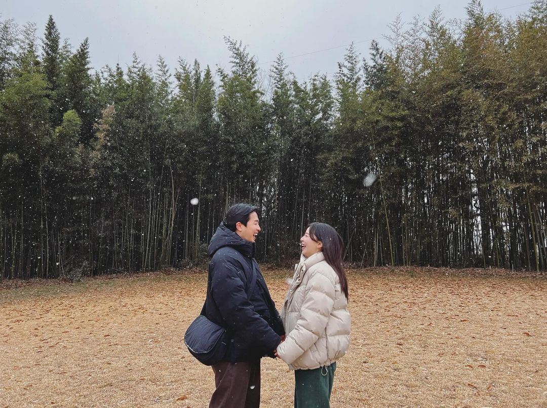 Актриса Хон Джи Хи объявила о свадьбе + поделилась фото со своим женихом
