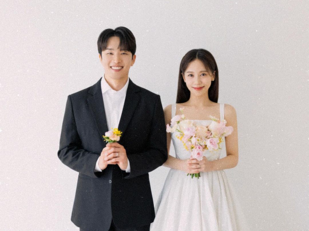 Актриса Хон Джи Хи объявила о свадьбе + поделилась фото со своим женихом