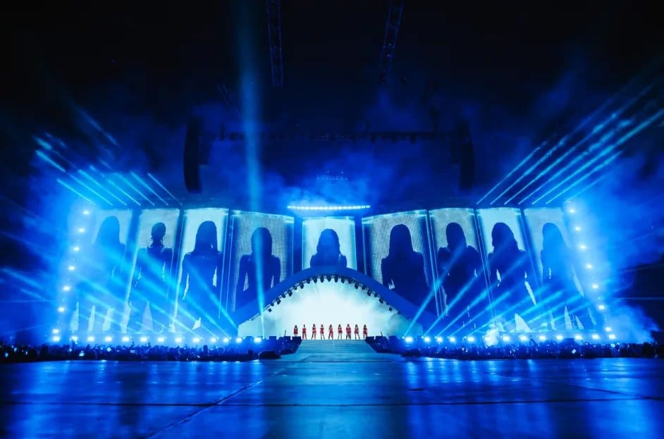 TWICE завершили американскую часть своего 5-го мирового тура "READY TO BE" + Эксклюзивные фото с концерта на Allegiant Stadium