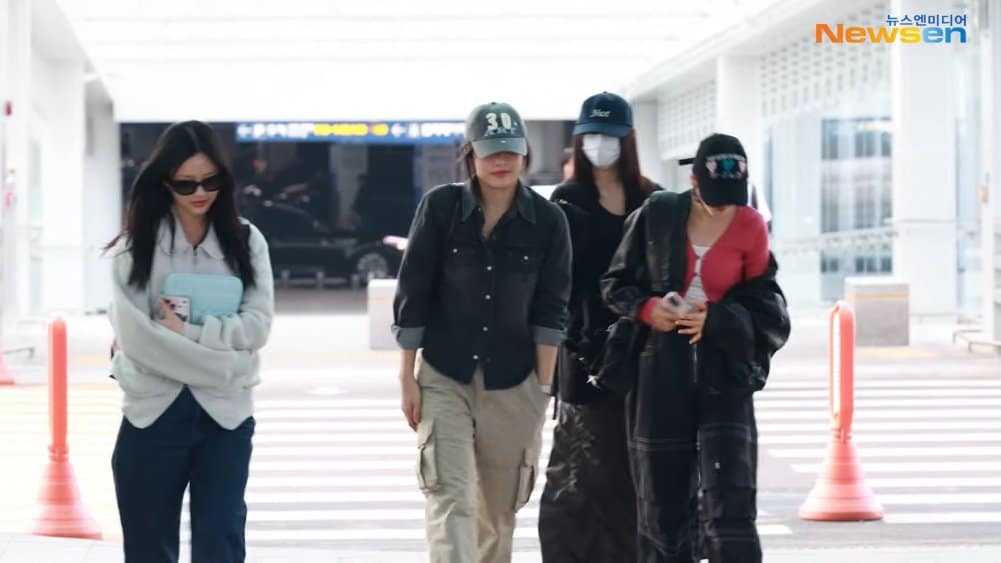NewJeans в аэропорту перед вылетом в Лос-Анджелес на «Billboard Women in Music Awards»