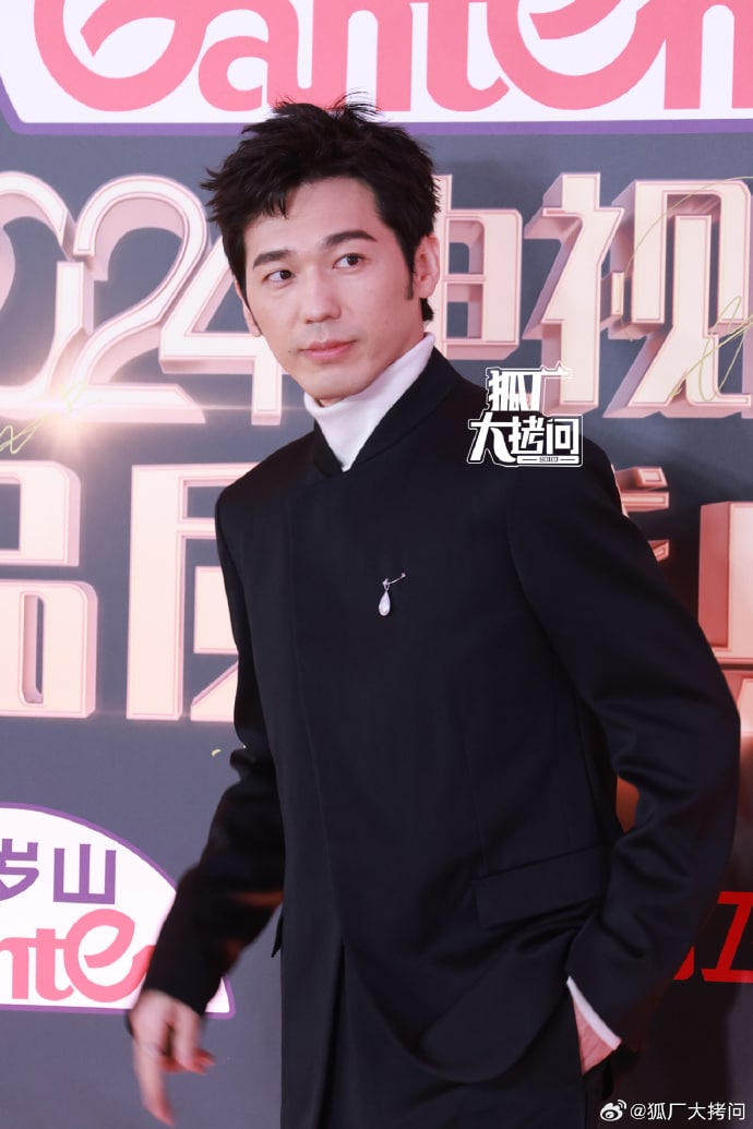 Китайские актёры на красной дорожке церемонии TV Drama Quality 2024