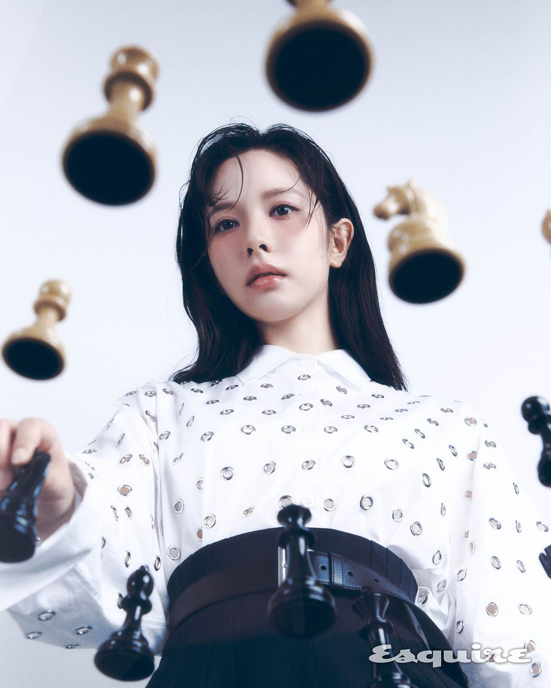 Бона из WJSN в фотосессии для апрельского номера Esquire Korea