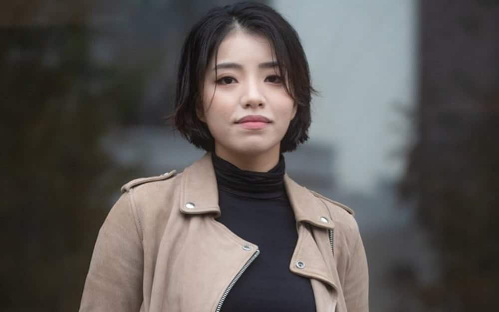 Актриса Ким Хван Хи обнаружила скрытую камеру у себя в гримёрной