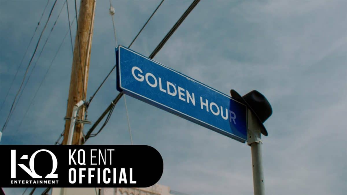 ATEEZ выпускают официальный тизер-интро “GOLDEN HOUR”
