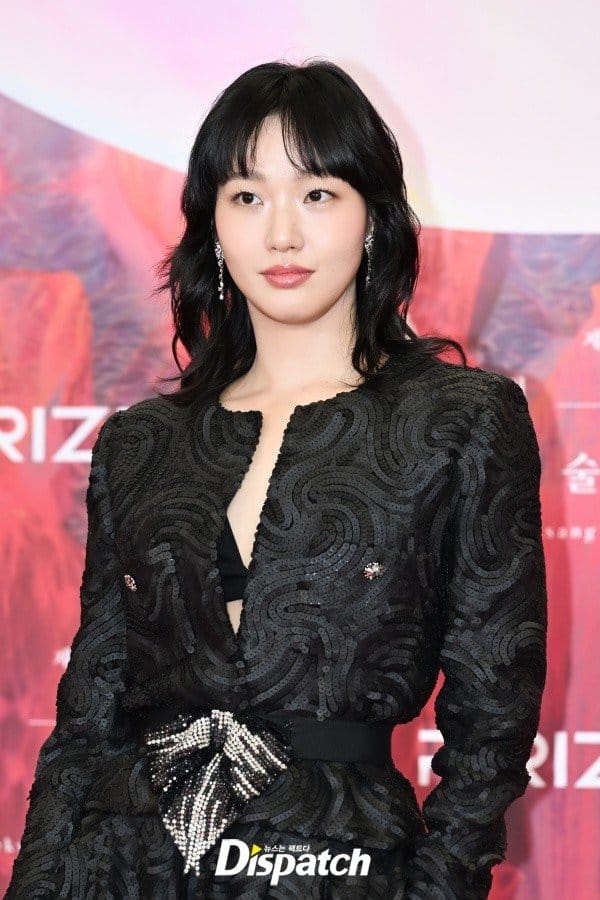 [theqoo] Ким Го Ын впечатлила нетизенов своим смелым образом на 60-й премии «Baeksang Arts Awards»