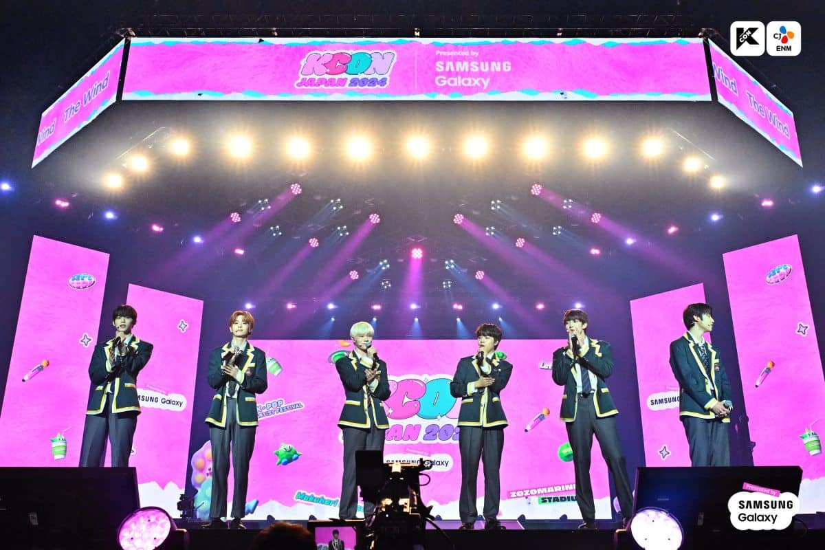 The Wind зарядила энергией поклонников со всего мира на фестивале 'KCON JAPAN 2024', в преддверии первой годовщины их дебюта