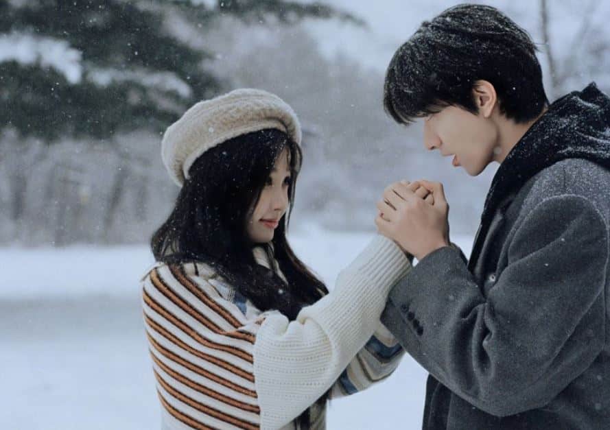 Зимняя романтика Юй Шу Синь и Линь И в новых кадрах к дораме “На лыжах к любви”