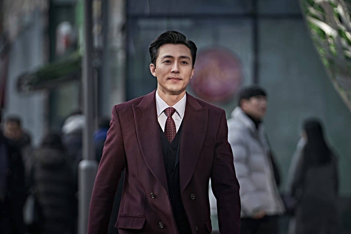 Кан Дон Вон разделяет общее дело с Ли Ми Сук, Чон Ын Чэ и многими другими в новом фильме «Сюжет»