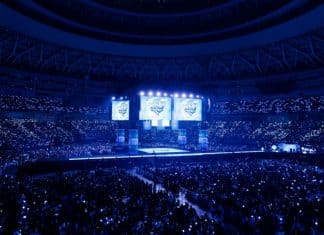 Почему церемонии награждения в K-pop все чаще проводятся не в Корее