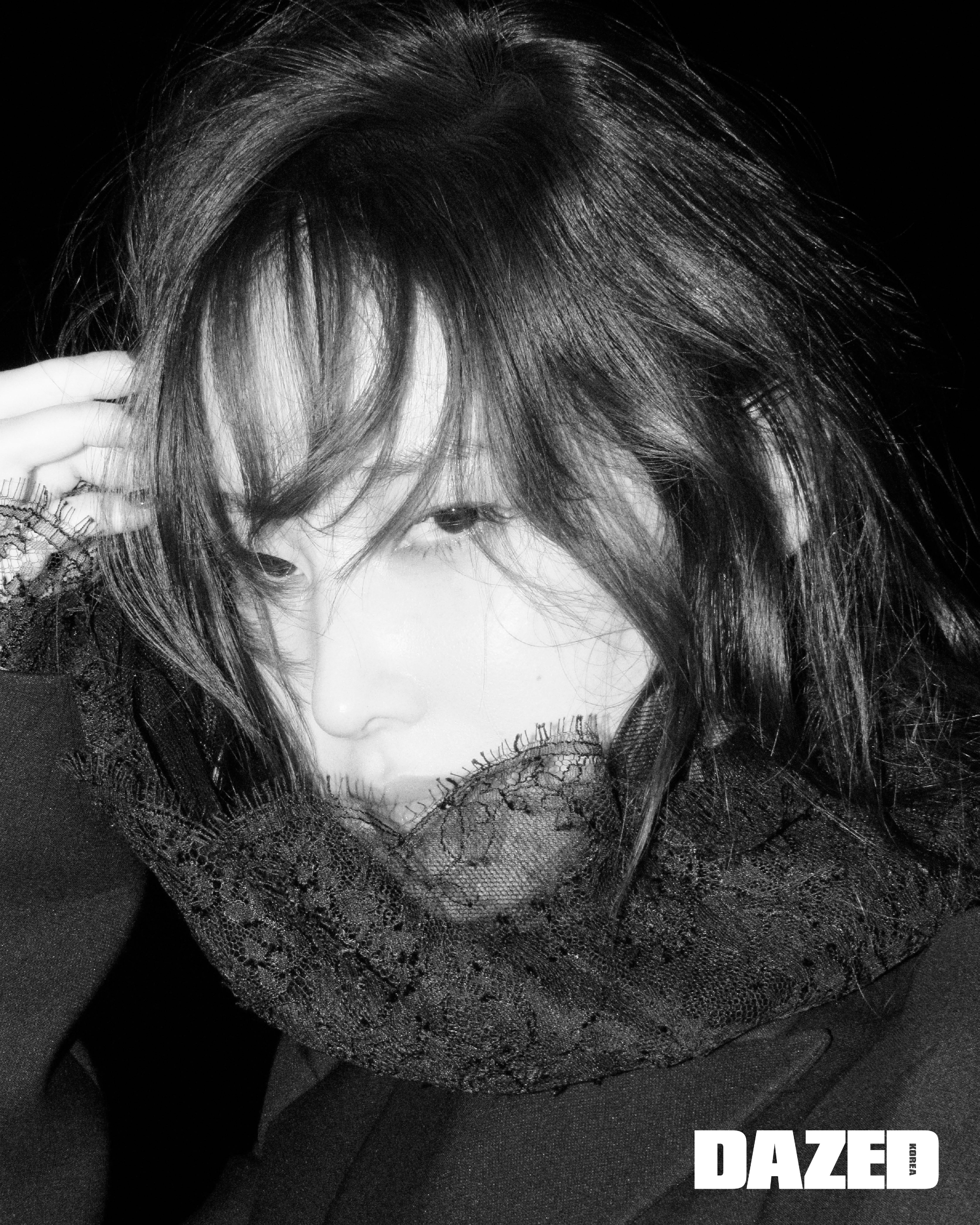 Чон Джон Со расцветает в дерзких образах Alexander McQueen на страницах Dazed Korea